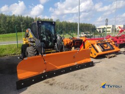 sahk UPX300 skidsteer kinnitusega